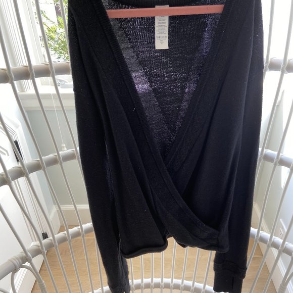 Ivivva Other - Black Ivivva Sweater